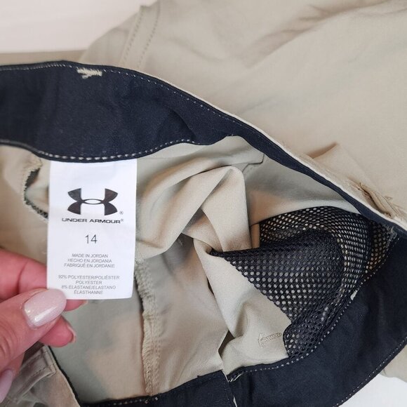 Under Armour boy sz 14 khaki performance shorts golf activewear preppy - Picture 4 of 9